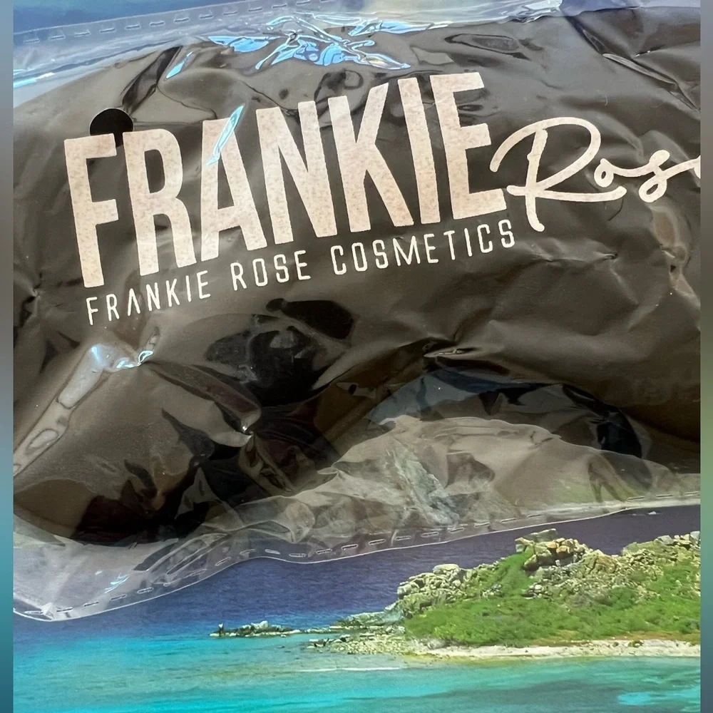 FRANKIE ROSE EYE MASK